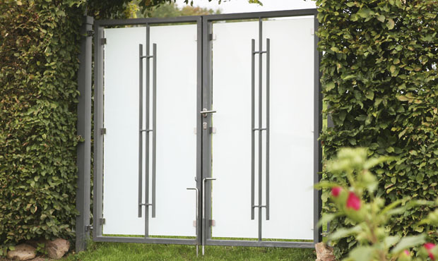 Tore aus Edelstahl mit Sichtschutz Tore aus Edelstahl mit Sichtschutz